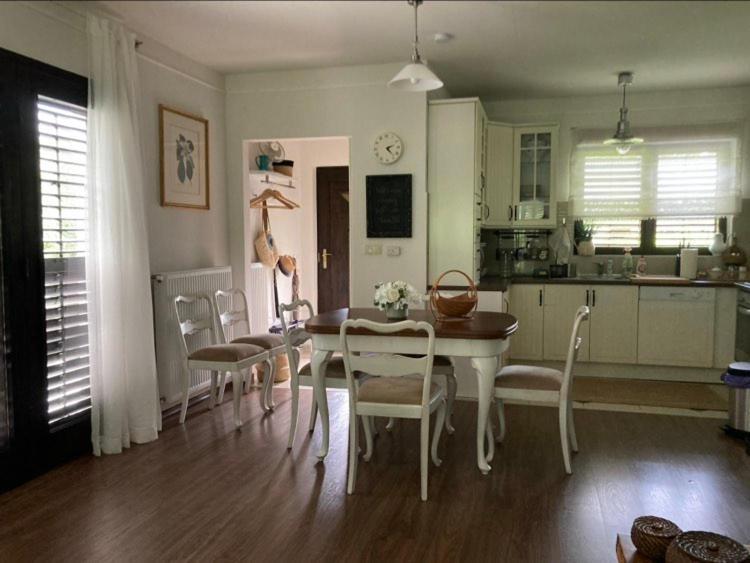 Weber Villa Gyenesdias Luaran gambar